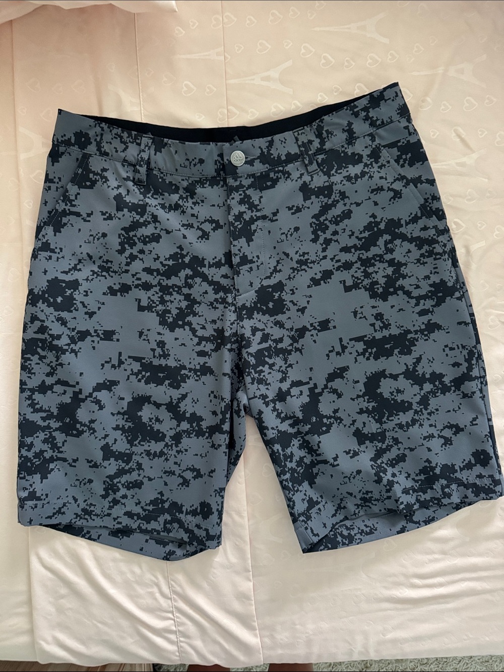 NwoT Adidas men’s golf shorts, size 32. Digital camouflage grey and black.